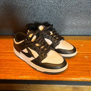 Nike Panda Dunks size 7y